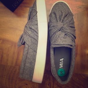 MIA Shoes